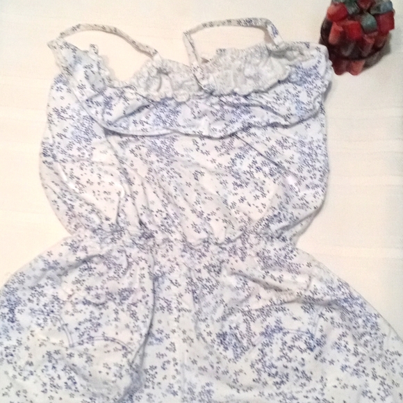 Romper - Picture 2 of 2